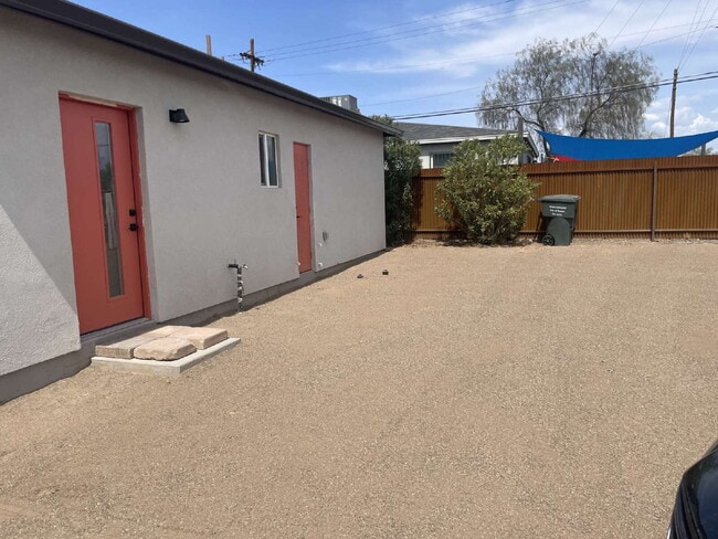 1339 E 8th St in Tucson, AZ - Building Photo - Building Photo