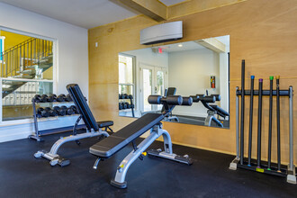 Cambridge House Apartments in Davis, CA - Building Photo - Interior Photo