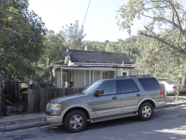 68 Fairview Plz in Los Gatos, CA - Foto de edificio - Building Photo