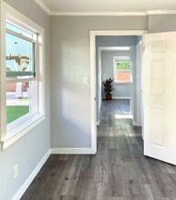 4954 35th St in San Diego, CA - Foto de edificio - Building Photo