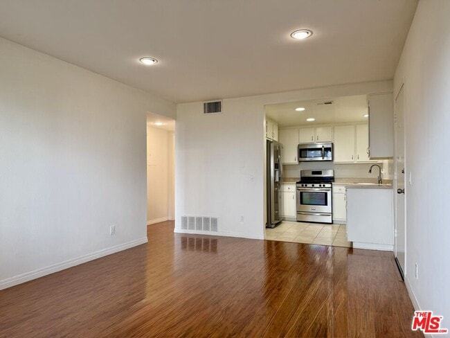 property at 1348 E Hillcrest Dr