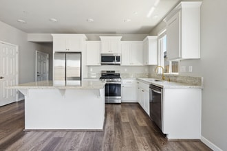 1305 Swallowtail Dr in Roseville, CA - Building Photo - Building Photo