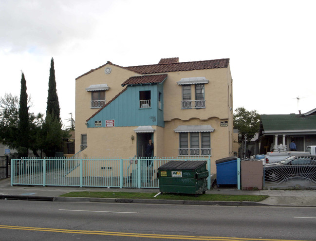 1706-1708 Arlington Ave in Los Angeles, CA - Foto de edificio - Building Photo