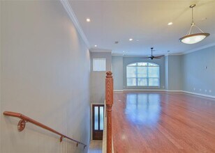 42 Versante Ct in Houston, TX - Building Photo - Building Photo