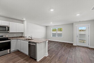 107 N Grassland Rd in Surf City, NC - Building Photo - Building Photo