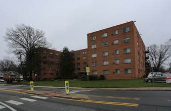 The Carolyn Condominiums in Silver Spring, MD - Building Photo - Building Photo