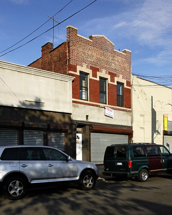 1172 E 92nd St in Brooklyn, NY - Foto de edificio