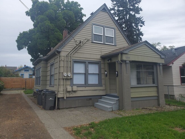 property at 1511 9th St