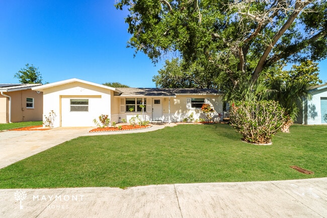 1588 Eunice Ln