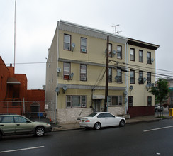 8 Fleming Ave in Newark, NJ - Building Photo - Building Photo