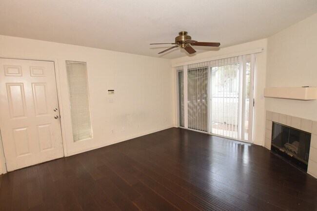 3125 Casey Dr in Las Vegas, NV - Building Photo - Building Photo