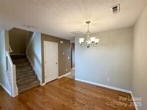 10879 Holly Ridge Blvd in Charlotte, NC - Building Photo - Building Photo