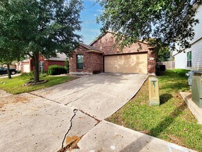 581 Reliance Dr in Buda, TX - Building Photo - Building Photo