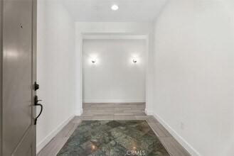 154 Pavilion Park in Irvine, CA - Foto de edificio - Building Photo