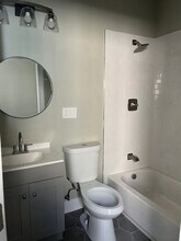 6448 S St Lawrence Ave in Chicago, IL - Building Photo - Building Photo