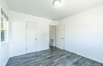 11964 183rd St in Artesia, CA - Building Photo - Building Photo