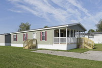 Brookside Manor in Goshen, IN - Foto de edificio - Building Photo