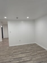 258 Greeley Ave in Sayville, NY - Building Photo - Building Photo