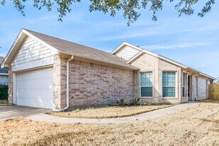 1148 Browntop St in Crowley, TX - Building Photo