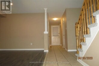 107 Cadillac Crescent in Brampton, ON - Building Photo - Building Photo