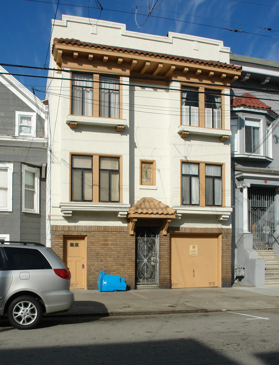 425 2nd Ave in San Francisco, CA - Building Photo