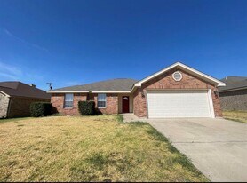 5411 White Rock Dr in Killeen, TX - Building Photo