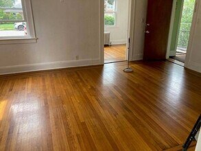 37 Teresa Ave in Yonkers, NY - Building Photo - Building Photo