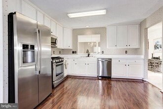 4101 La Mauricie Loop in Dumfries, VA - Building Photo - Building Photo