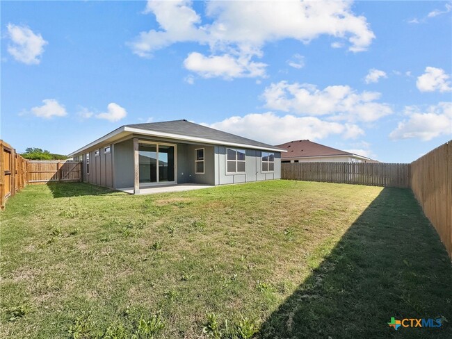 property at 822 Freedom Cir