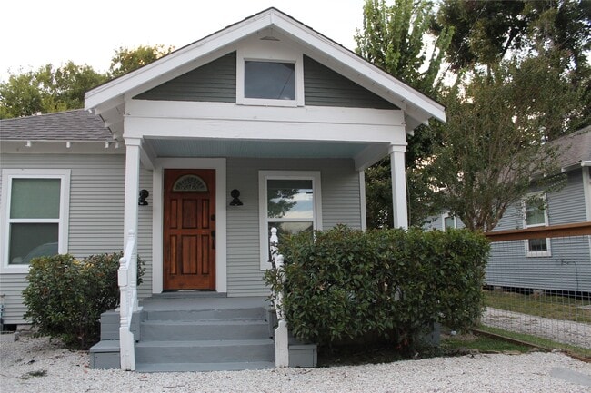 2713 Cochran St in Houston, TX - Building Photo - Building Photo