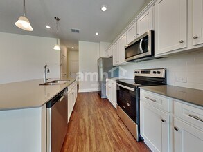 27334 St Andrews Ave in Wesley Chapel, FL - Building Photo - Building Photo