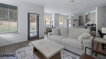 2800 Milan Ct in Birmingham, AL - Building Photo