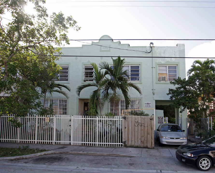 1144 SW 5th St in Miami, FL - Building Photo