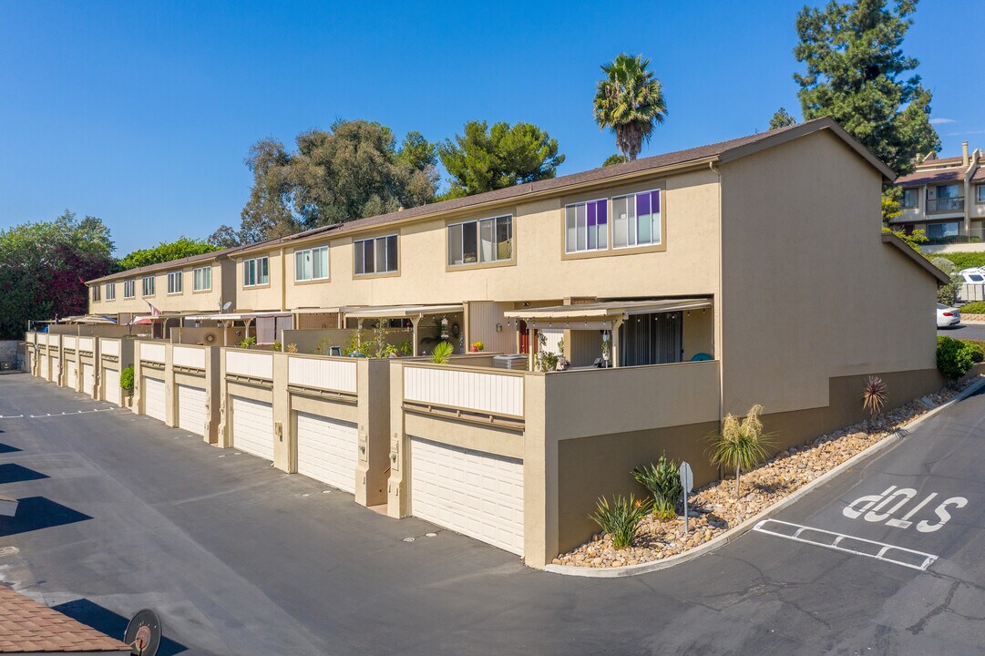 Parkway Villas in La Mesa, CA - Building Photo