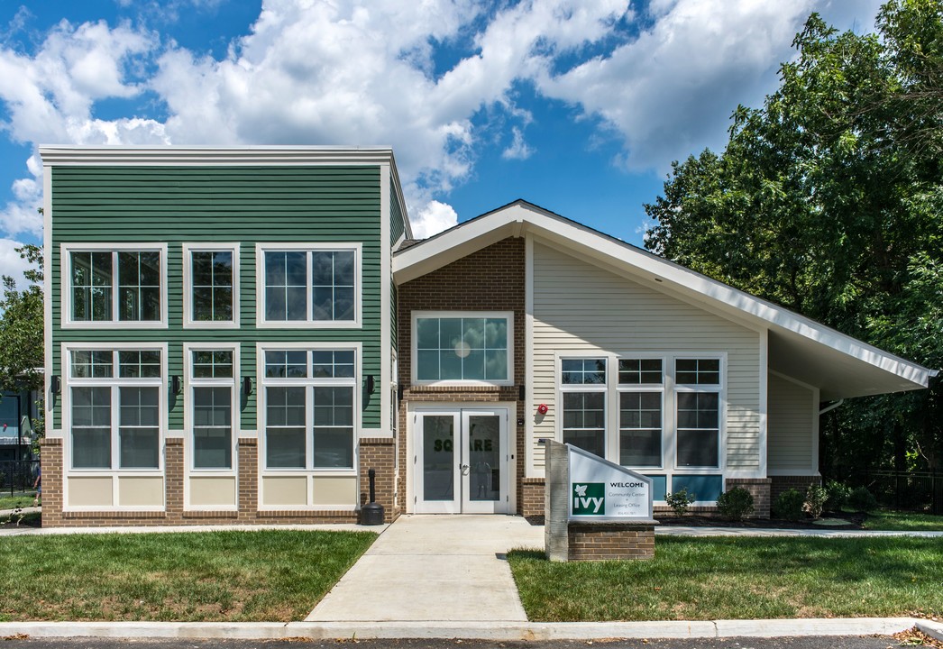 Ivy Square in Bridgeton, NJ - Building Photo