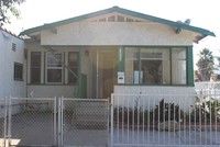 617 W 15th St in San Pedro, CA - Foto de edificio - Building Photo