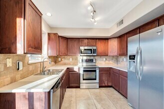 3913 E Monona Dr in Phoenix, AZ - Building Photo - Building Photo