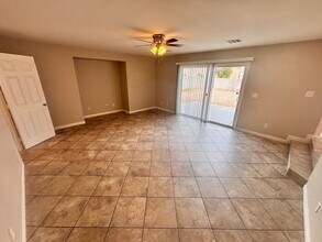 8446 Tackle Box Ct in Las Vegas, NV - Building Photo - Building Photo