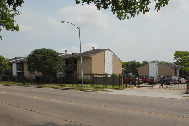 Happy Homes Apartments in Houston, TX - Foto de edificio - Building Photo