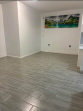 27949 SW 133rd Ave in Homestead, FL - Foto de edificio - Building Photo