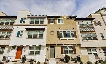 1343 Quiet Fox Way in Henderson, NV - Building Photo - Building Photo