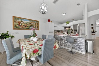 10101 SW 162nd Ct in Miami, FL - Building Photo - Building Photo