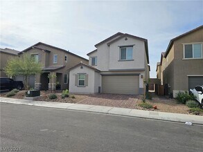 6851 Gaslamp Hbr Ave in Las Vegas, NV - Building Photo - Building Photo