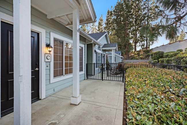 23412 Pacific Park Dr, Unit Canyon Villas in Aliso Viejo, CA - Building Photo - Building Photo