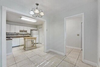 2737 Lowson Blvd in Delray Beach, FL - Building Photo - Building Photo