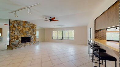 733 Tropical Cir in Siesta Key, FL - Building Photo - Building Photo