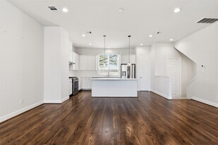 3024 Charline in Houston, TX - Building Photo