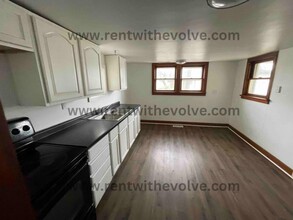 524 Browne St in Winchester, IN - Building Photo - Building Photo
