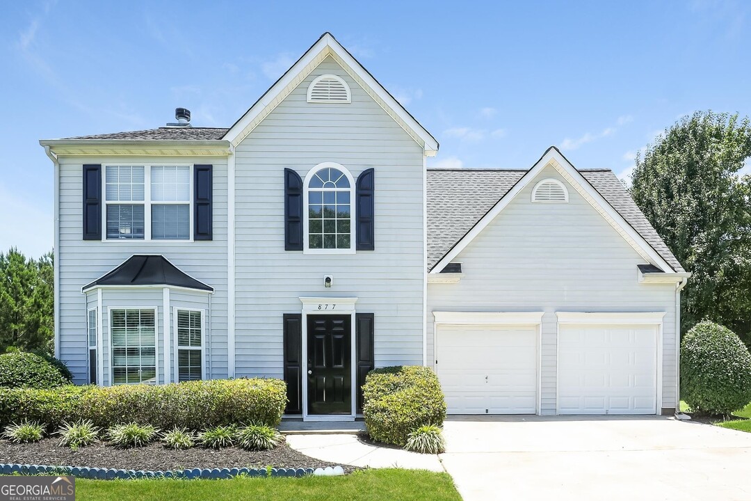 877 Terance Ave in Jonesboro, GA - Foto de edificio