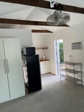 1005 Cortez St-Unit -B in Coral Gables, FL - Building Photo - Building Photo